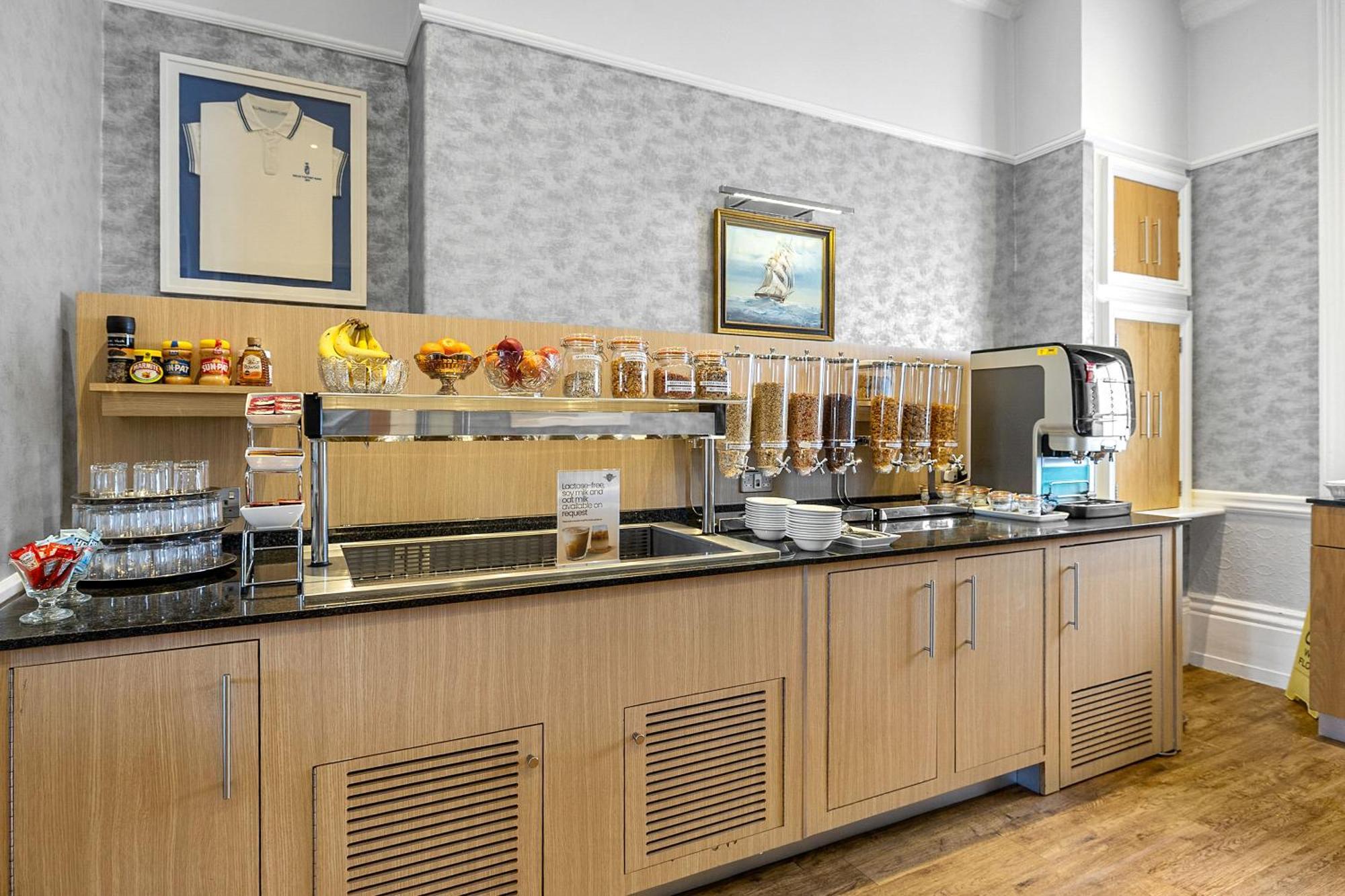 Invicta Hotel Plymouth Bagian luar foto