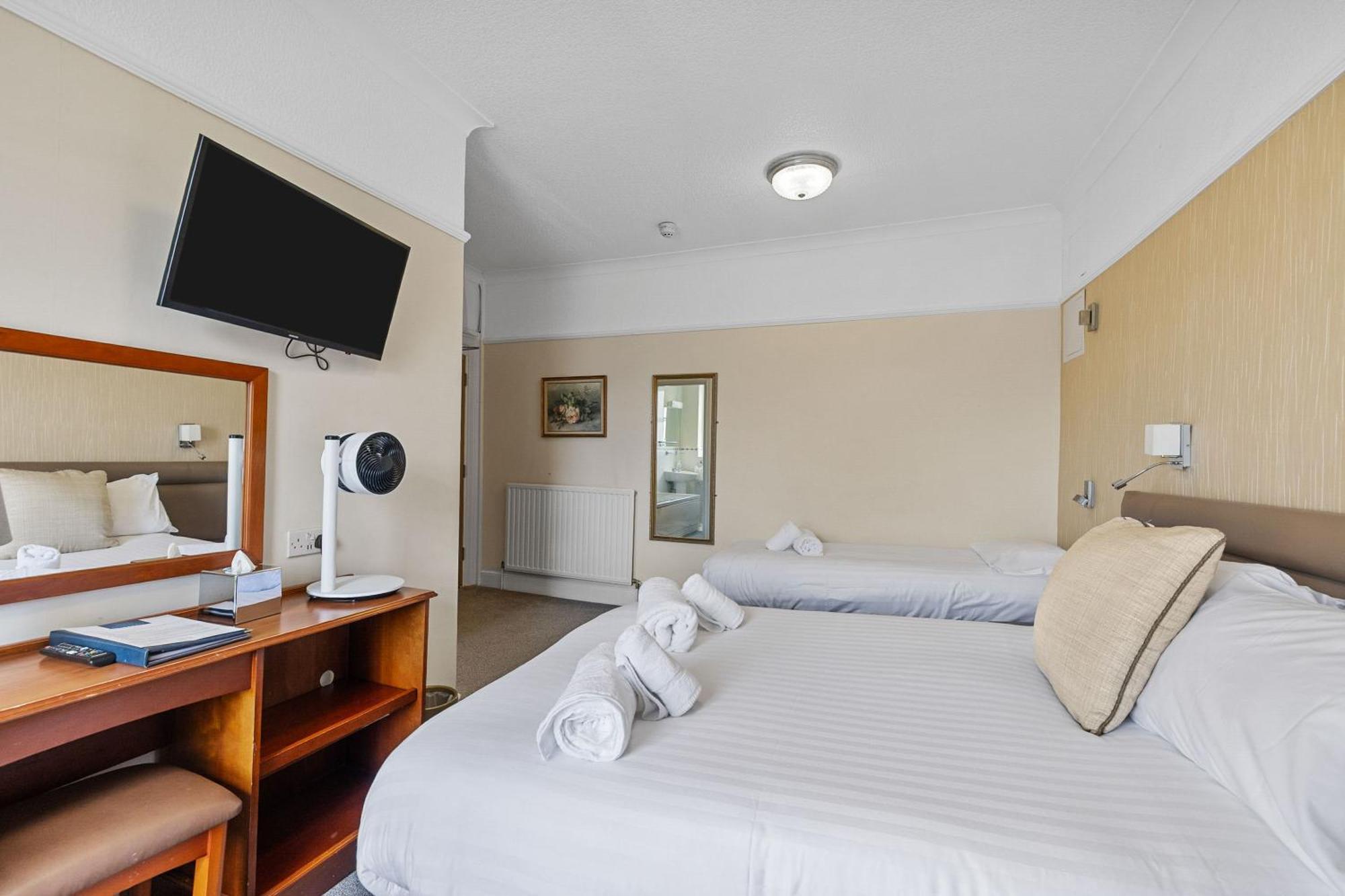Invicta Hotel Plymouth Ruang foto