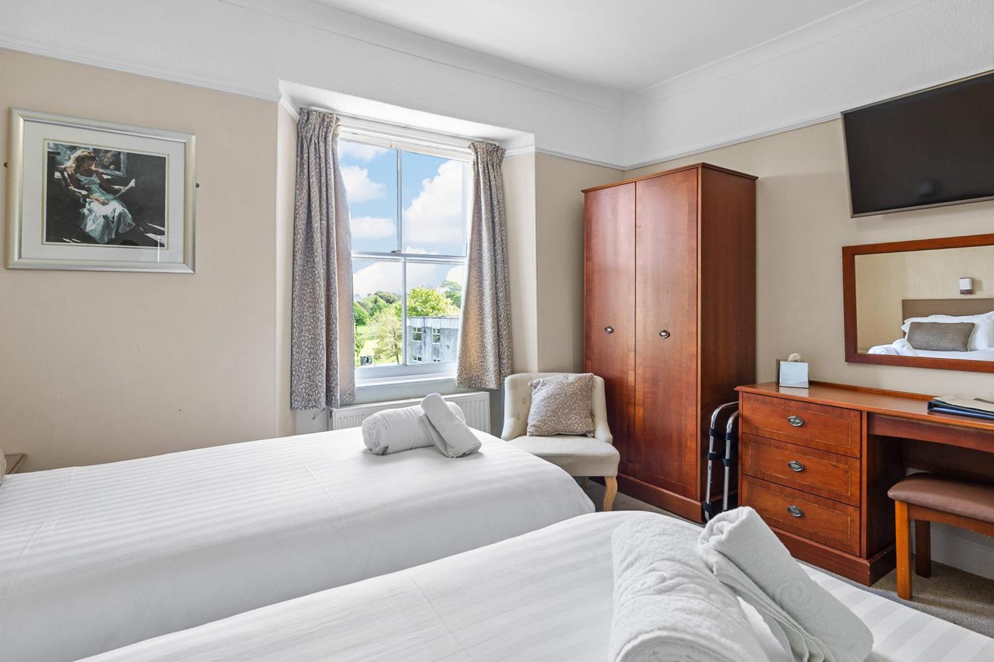 Invicta Hotel Plymouth Bagian luar foto