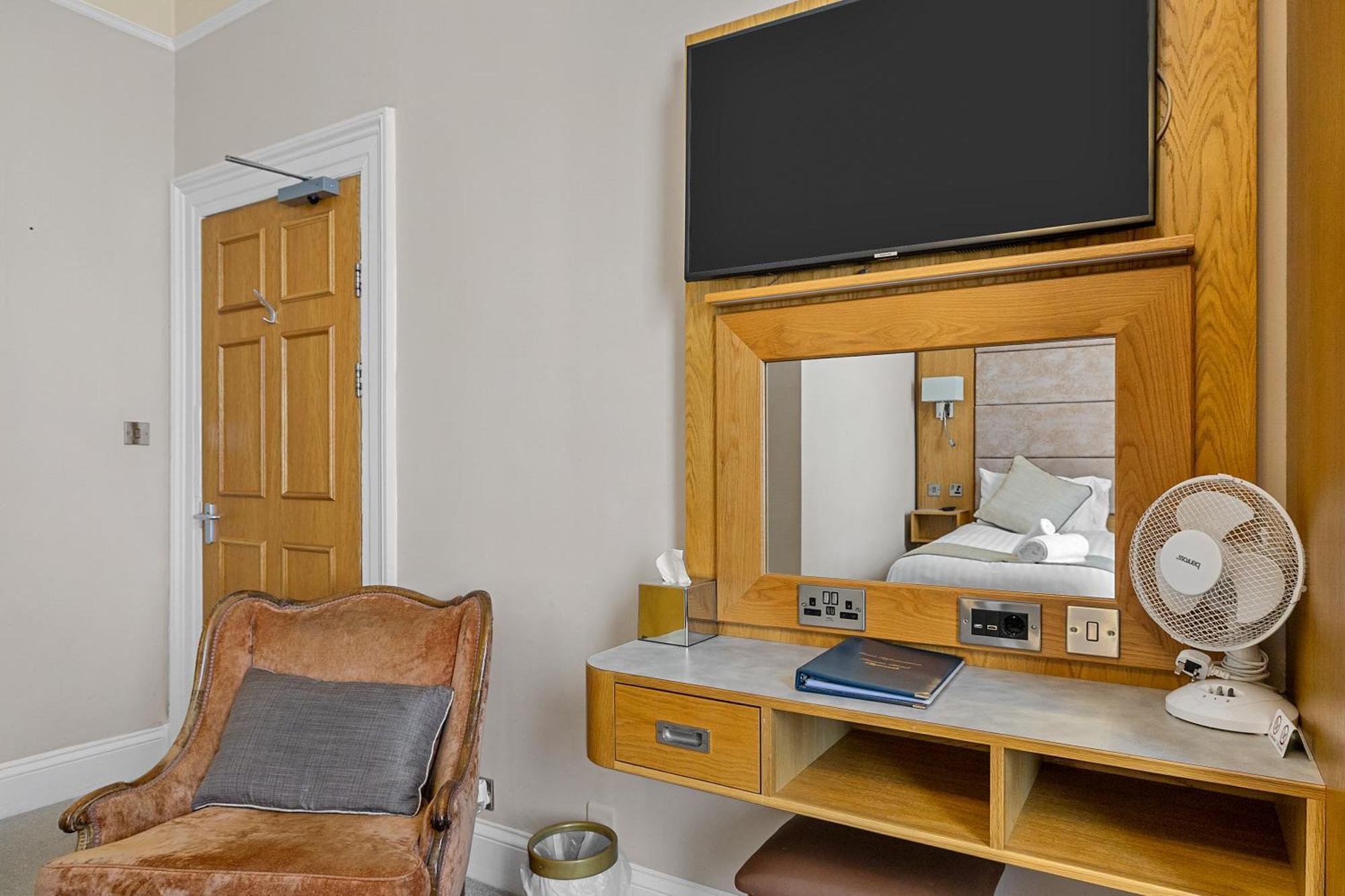 Invicta Hotel Plymouth Ruang foto