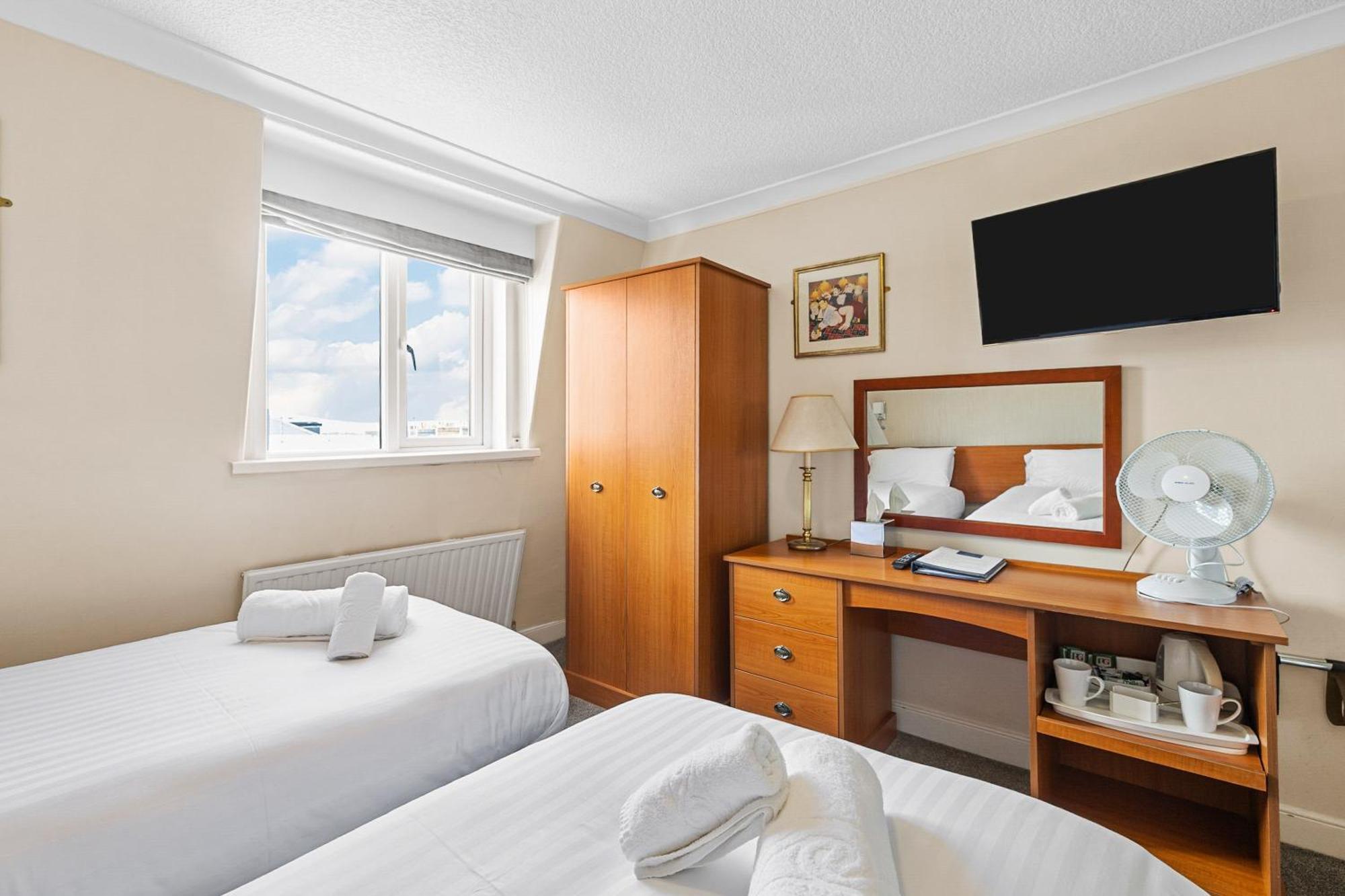 Invicta Hotel Plymouth Bagian luar foto