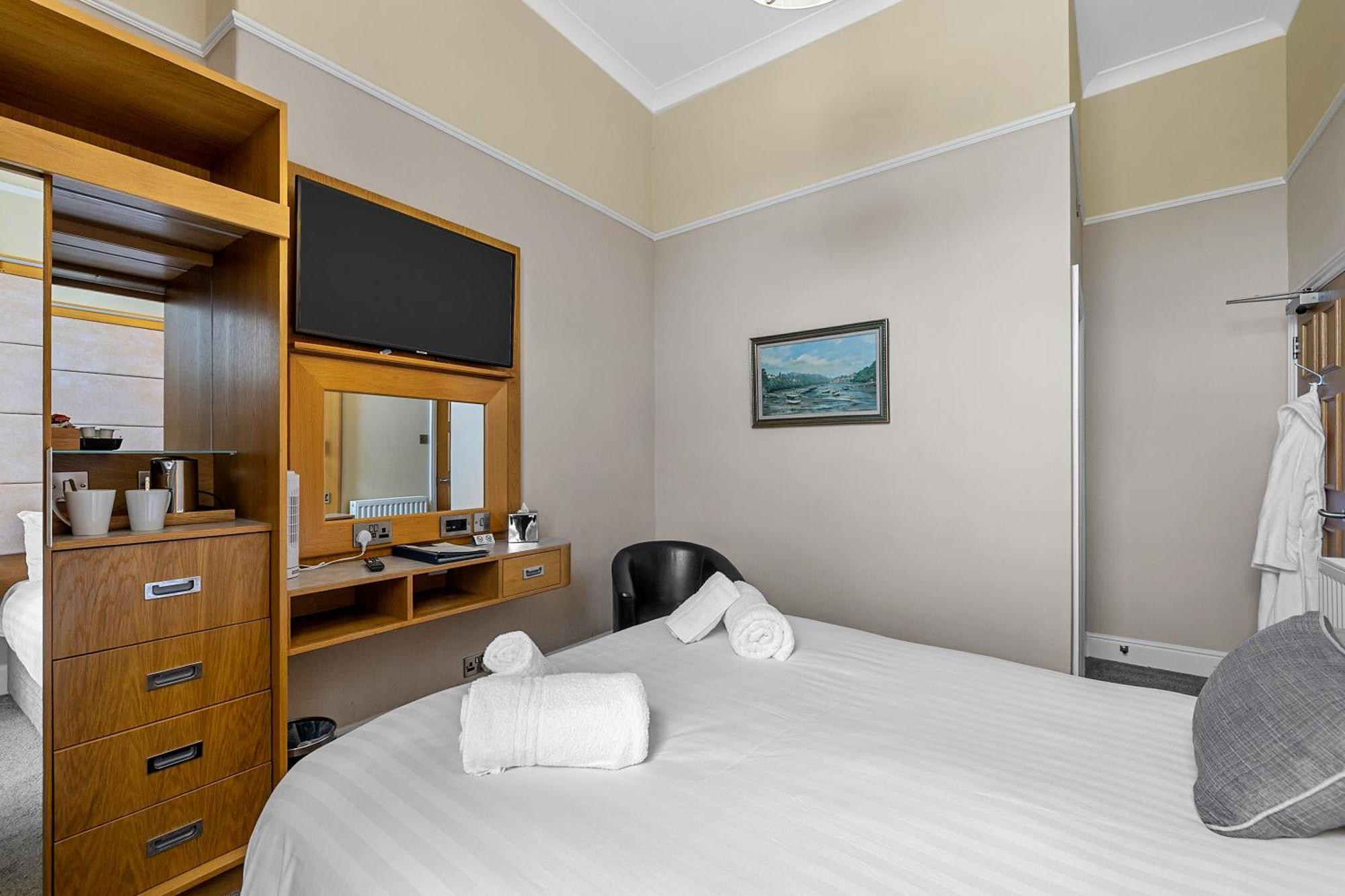 Invicta Hotel Plymouth Bagian luar foto