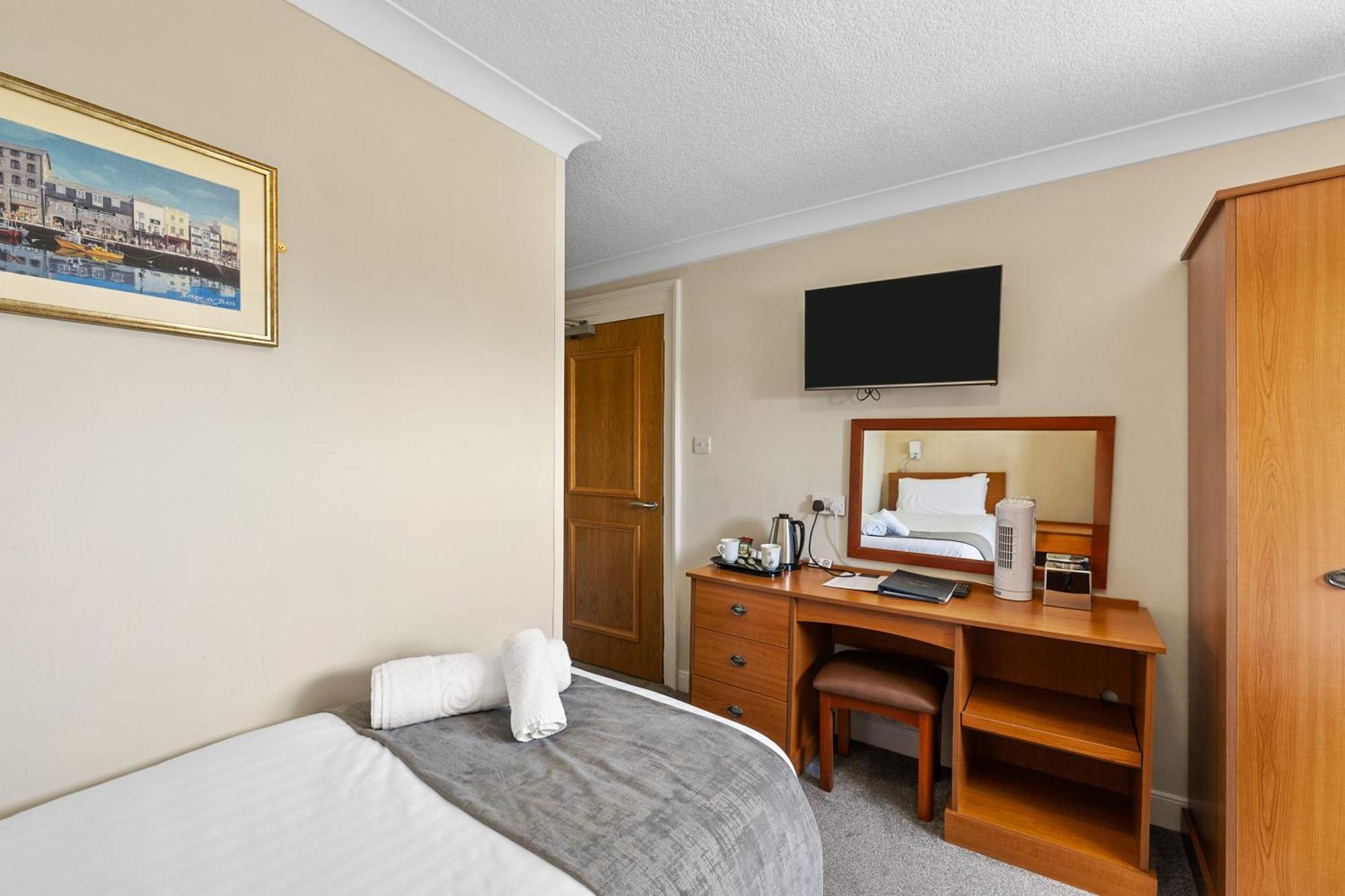 Invicta Hotel Plymouth Ruang foto