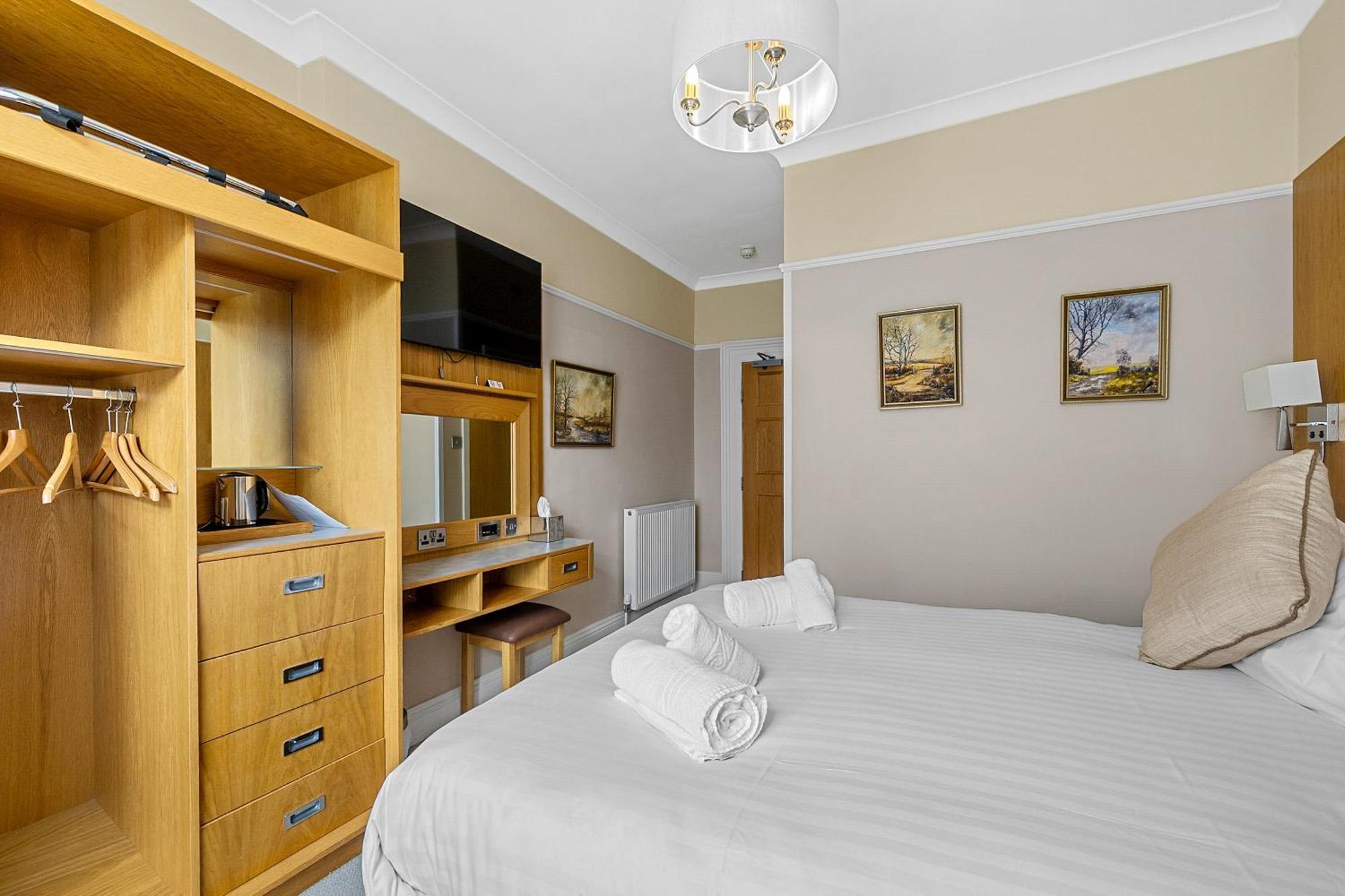 Invicta Hotel Plymouth Bagian luar foto
