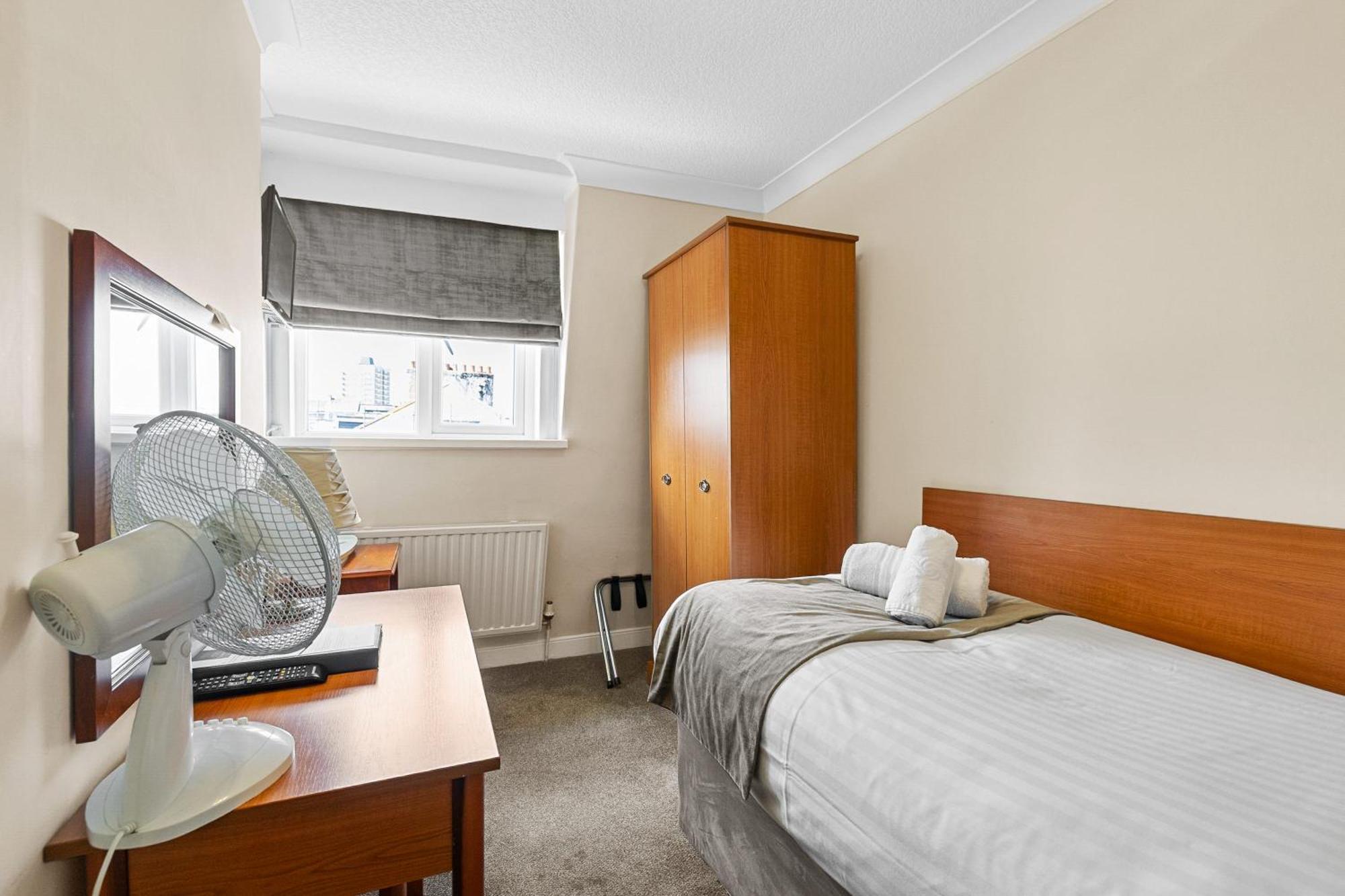 Invicta Hotel Plymouth Ruang foto